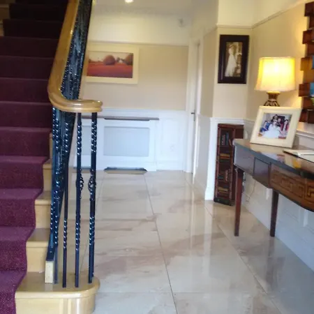 Burke's Mulbur House Bed & Breakfast Killarney