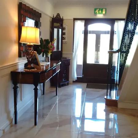 Bed & Breakfast Burke's Mulbur House Killarney