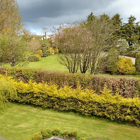 Bed & Breakfast Burke's Mulbur House 4*