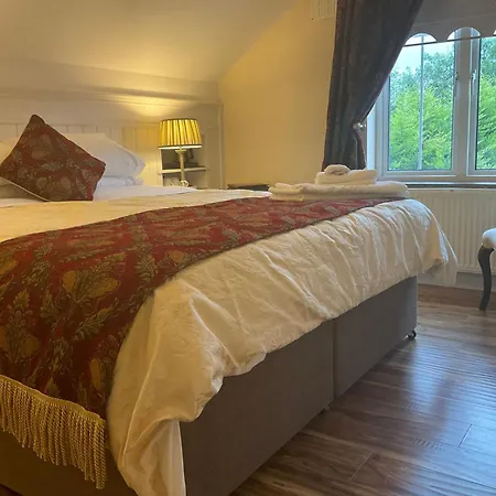 Bed & Breakfast Burke's Mulbur House 4*