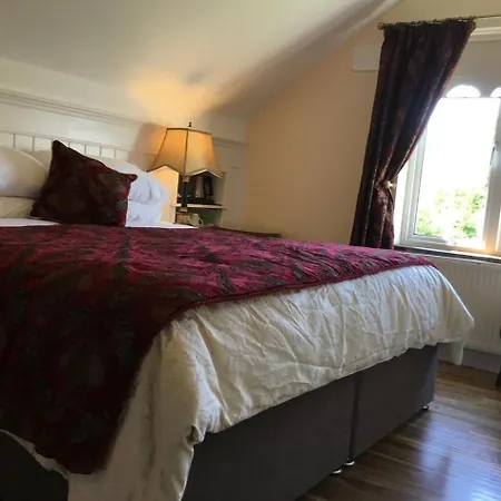 Burke's Mulbur House Bed & Breakfast 4*